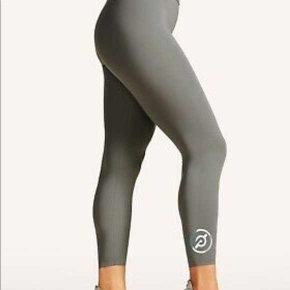 Nike Pants - NIKE Peloton Reboot One Lux Legging gray small